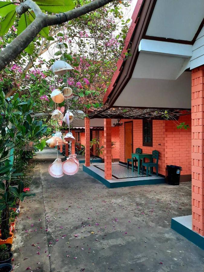 คิวทอง บังกะโล Ko Lan Exterior foto