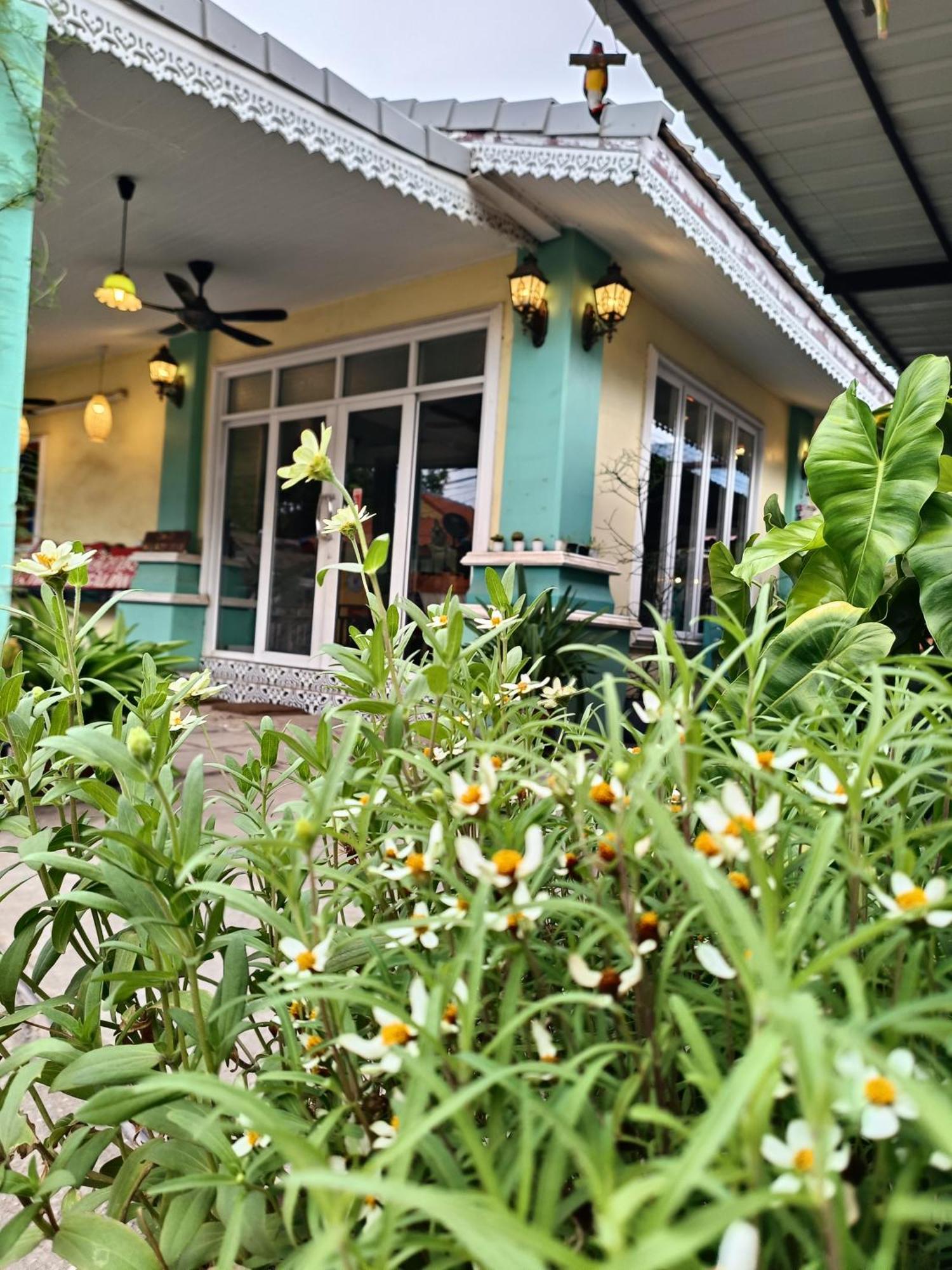 คิวทอง บังกะโล Ko Lan Exterior foto